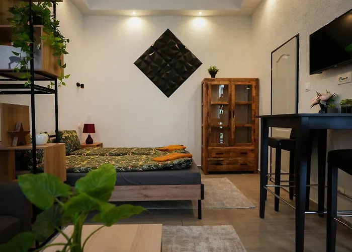 Instant Ruinbar Central Premium Apartment J